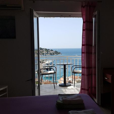 Apartments Bocin Rosso Hvar Town Luaran gambar