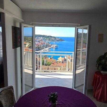 Apartments Bocin Rosso Hvar Town Luaran gambar