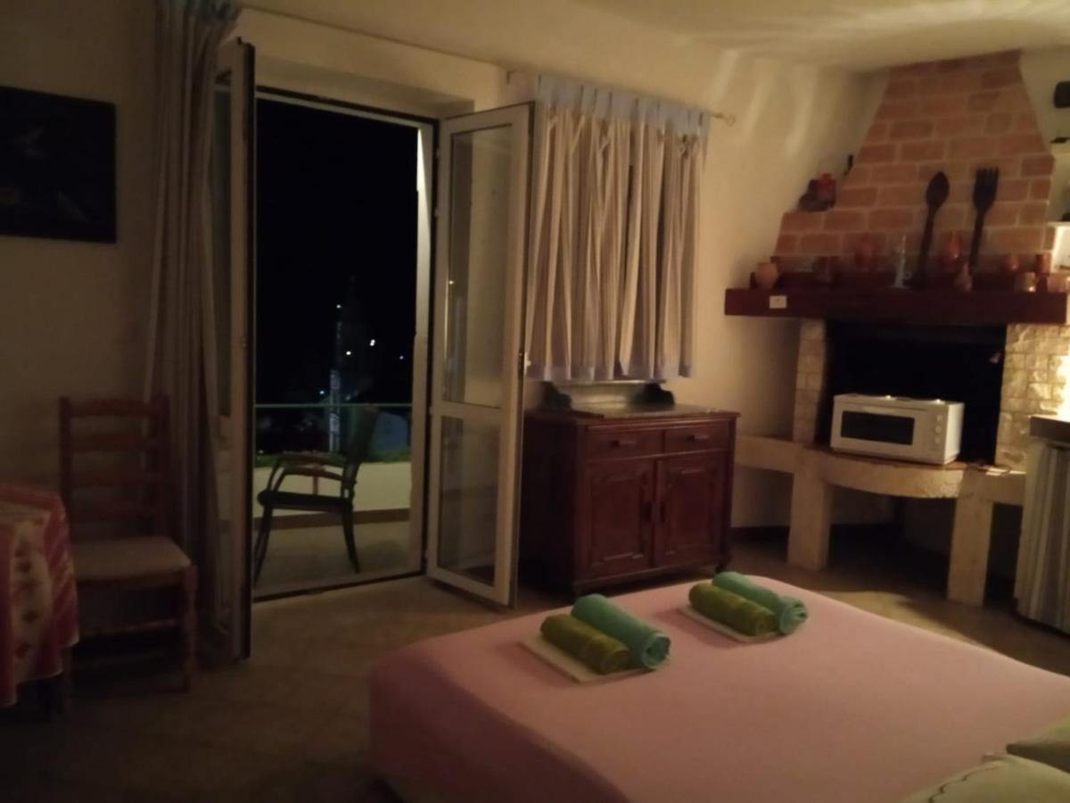 Apartments Bocin Rosso Hvar Town Luaran gambar