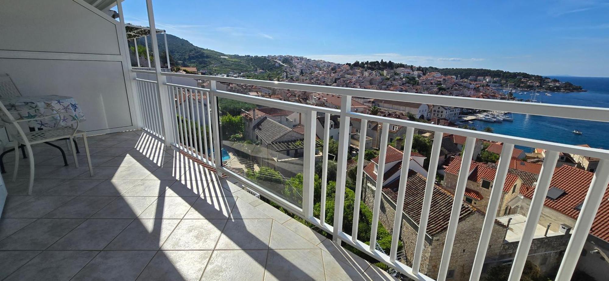 Apartments Bocin Rosso Hvar Town Luaran gambar